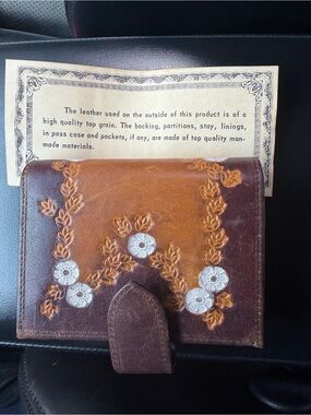 Vintage Baronet Cowhide Leather Wallet Passcase Brown Tooled Leather